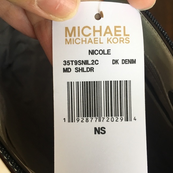 Firm❗️Michael Kors medium Nicole shoulder bag - Picture 4 of 8